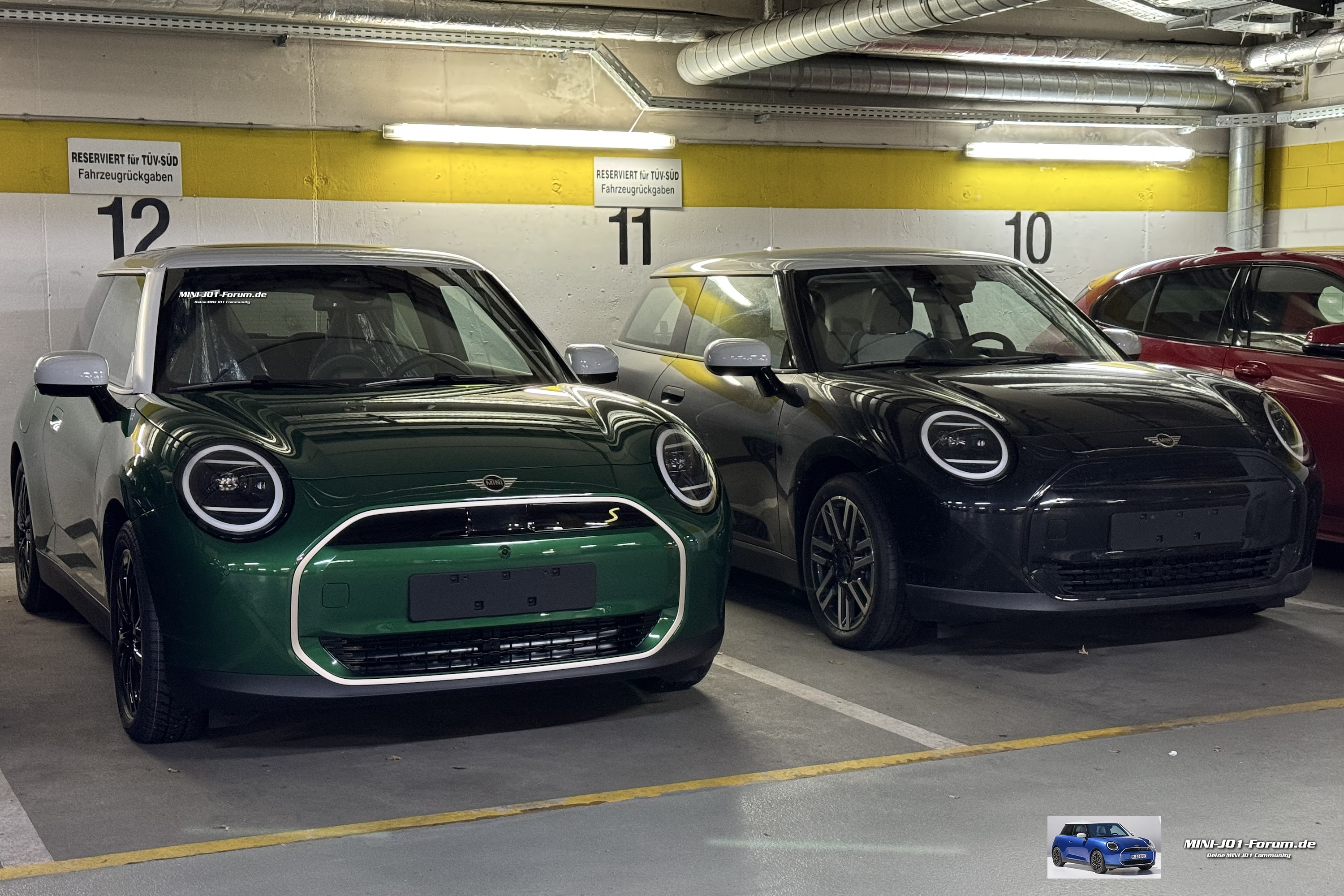 MINI J01 Cooper SE Electric British Racing Green